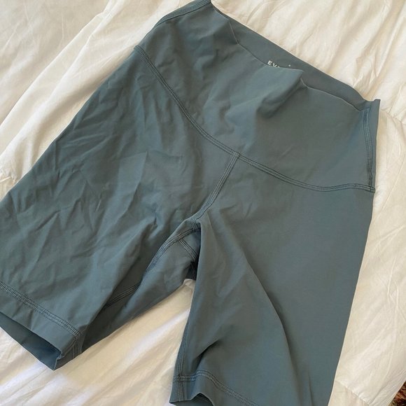 NWOT EVERLANE The Perform Bike Short Teal Size Small. - Picture 2 of 5